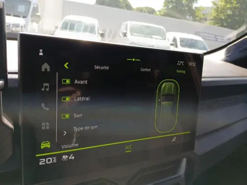 Dacia Duster Hybrid 140 Journey - Photo 23