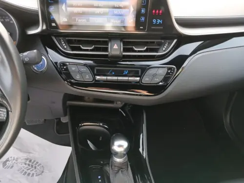 Toyota C-HR C-HR Hybride 122h Collection - Photo 14