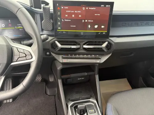 Dacia Duster Hybrid 140 Journey - Photo 14