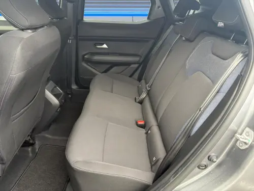 Dacia Duster Hybrid 140 Journey - Photo 15