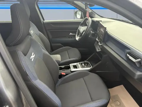 Dacia Duster Hybrid 140 Journey - Photo 16