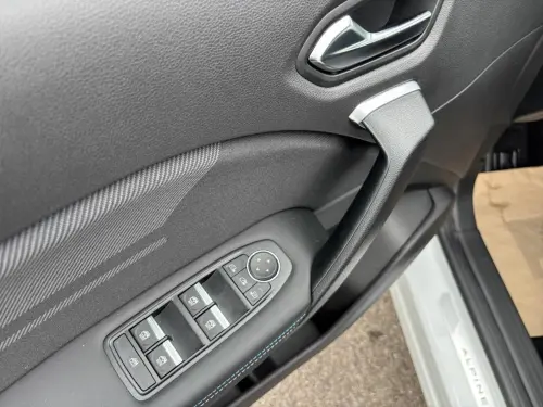 Renault Captur E-Tech full hybrid 145 ch esprit Alpine - Photo 10