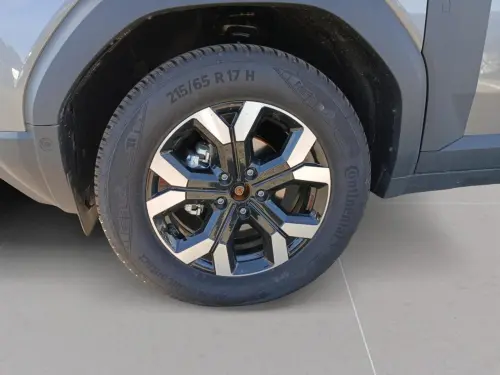 Dacia Duster Mild Hybrid 130 4x4 Extreme - Photo 8