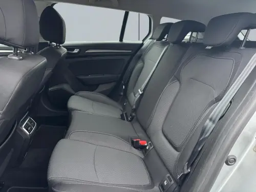 Renault Megane estate Megane IV Estate E-Tech plug-in Hybrid 160 Evolution - Photo 15