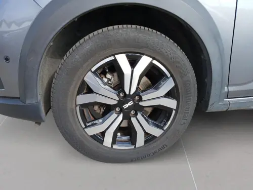 Dacia Jogger Hybrid 140 7 places Extreme - Photo 8