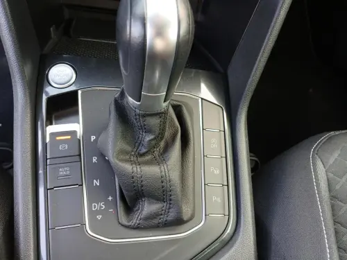 Volkswagen Tiguan 2.0 TDI 150 DSG7 Connect - Photo 18