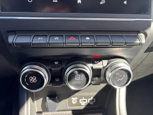 Renault Captur E-Tech full hybrid 145 Techno - Photo 20