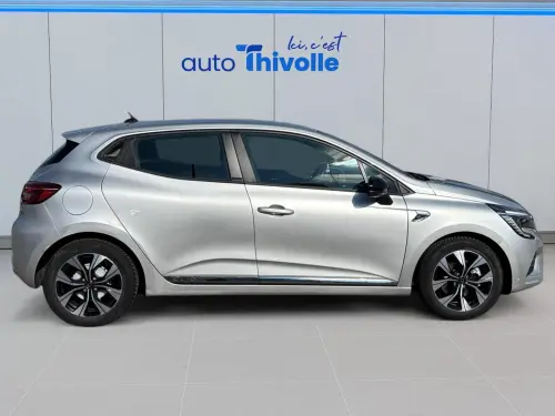 Renault Clio Clio E-Tech 140 - 21N Limited - Photo 5