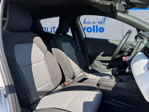 Renault Clio Clio E-Tech 140 - 21N Limited - Photo 16