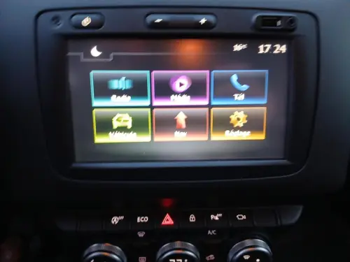 Dacia Duster TCe 125 4x2 Prestige - Photo 17