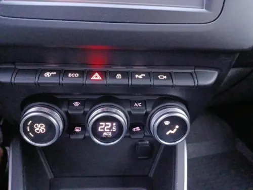 Dacia Duster TCe 125 4x2 Prestige - Photo 18