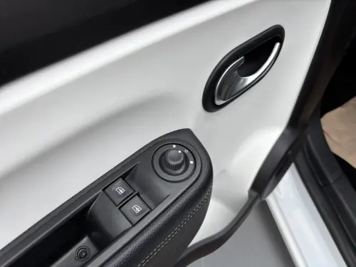 Renault Twingo E-Tech Twingo III E-Tech Techno - Photo 10