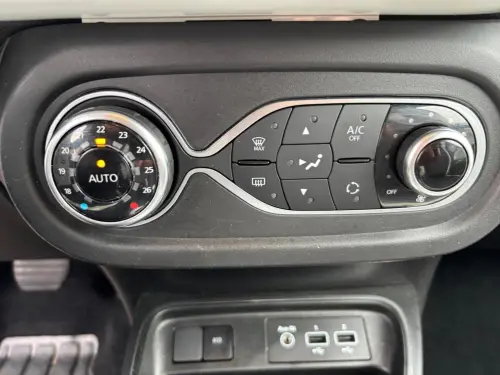 Renault Twingo E-Tech Twingo III E-Tech Techno - Photo 21