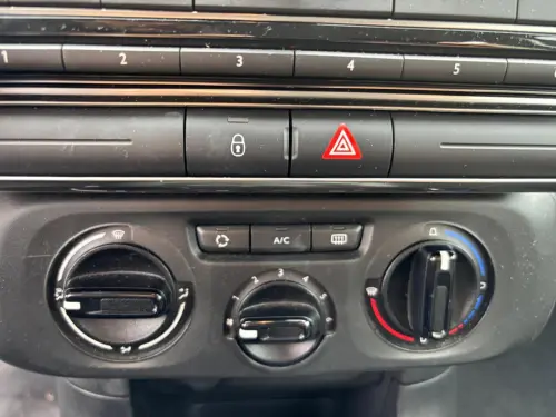 Citroën C3 BlueHDi 100 S&S BVM5 Feel - Photo 21