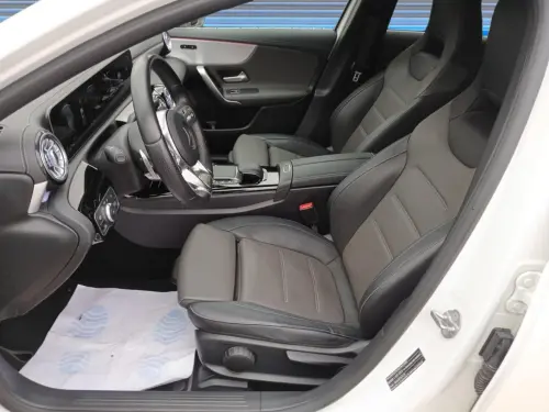 Mercedes Classe A Classe A 250 7G-DCT AMG Line - Photo 9