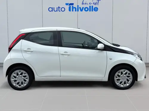 Toyota Aygo Aygo 1.0 VVT-i x-play - Photo 5