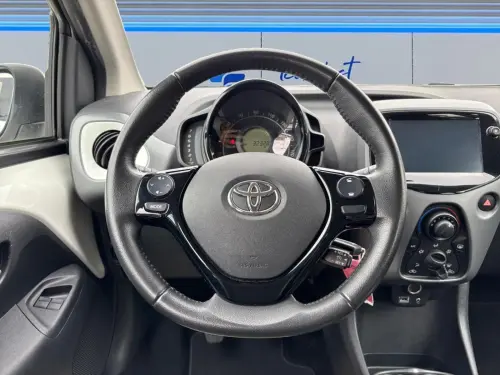 Toyota Aygo Aygo 1.0 VVT-i x-play - Photo 12