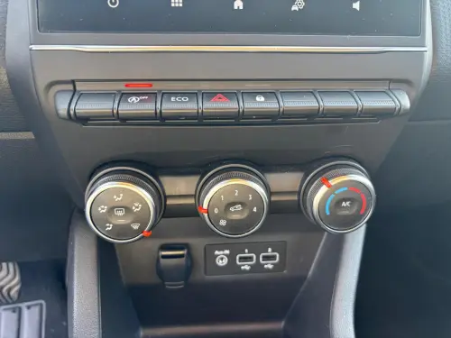 Renault Clio Clio TCe 90 Equilibre - Photo 21