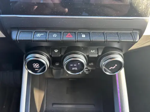 Renault Clio Clio TCe 140 Techno - Photo 20