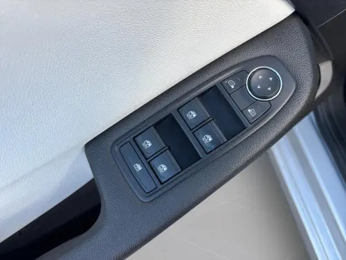 Renault Clio Clio TCe 140 Techno - Photo 10