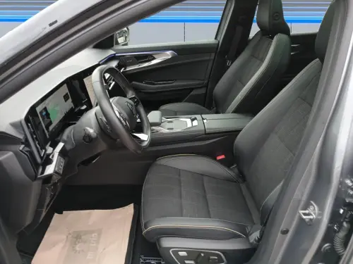 Renault Austral E-Tech hybrid 200 Iconic - Photo 9