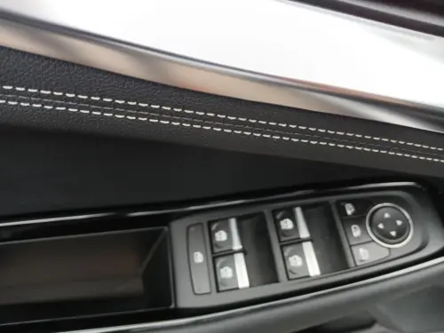 Renault Austral E-Tech hybrid 200 Iconic - Photo 10