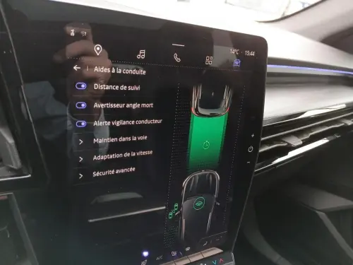 Renault Austral E-Tech hybrid 200 Iconic - Photo 22