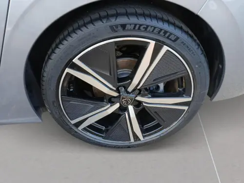 Peugeot 308 PureTech 130ch S&S EAT8 GT - Photo 8