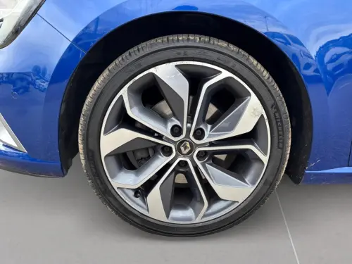 Renault Megane Mégane IV Berline dCi 130 Energy Intens - Photo 8