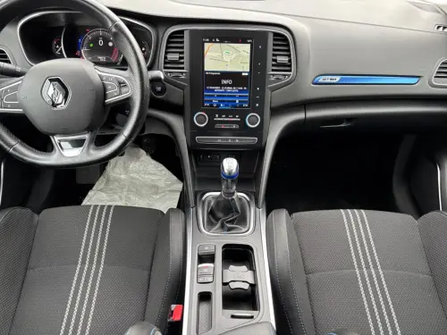 Renault Megane Mégane IV Berline dCi 130 Energy Intens - Photo 11