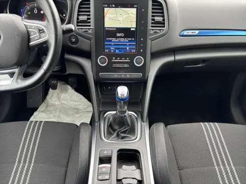 Renault Megane Mégane IV Berline dCi 130 Energy Intens - Photo 14