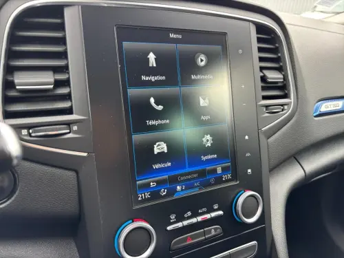 Renault Megane Mégane IV Berline dCi 130 Energy Intens - Photo 19