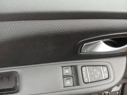 Renault Clio Clio 1.6 Turbo 220 EDC RS Trophy - Photo 10