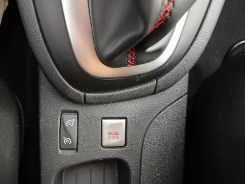 Renault Clio Clio 1.6 Turbo 220 EDC RS Trophy - Photo 18