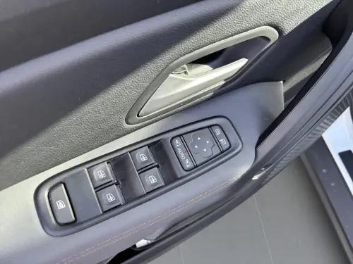 Dacia Duster TCe 150 4x2 EDC Extreme - Photo 10