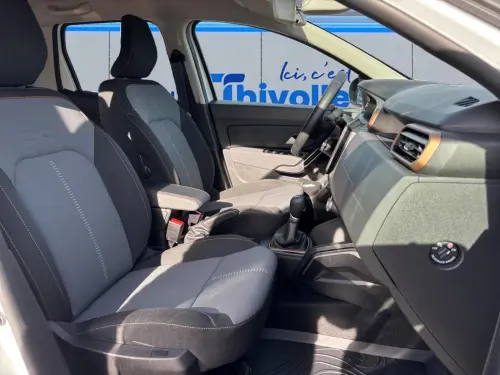 Dacia Duster TCe 150 4x2 EDC Extreme - Photo 16