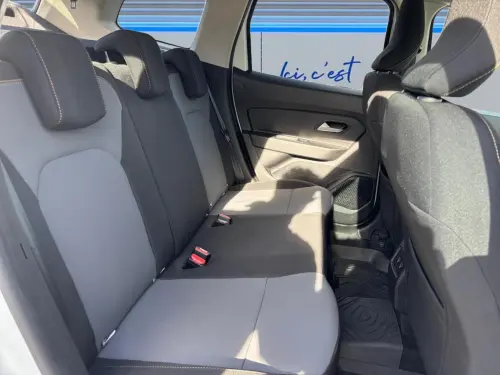 Dacia Duster TCe 150 4x2 EDC Extreme - Photo 17