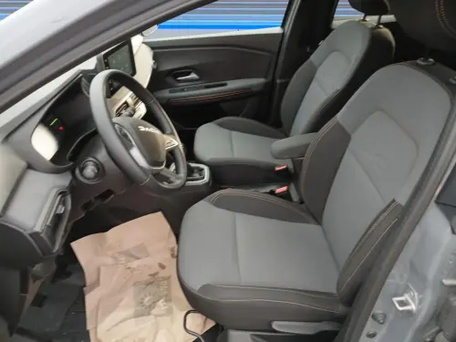 Dacia Jogger Hybrid 140 7 places GSR2 Extreme - Photo 9