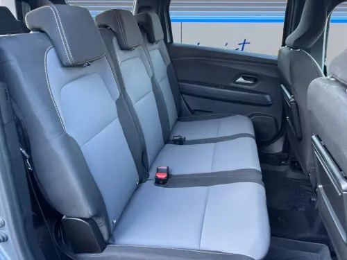 Dacia Jogger Hybrid 140 7 places GSR2 Extreme - Photo 17