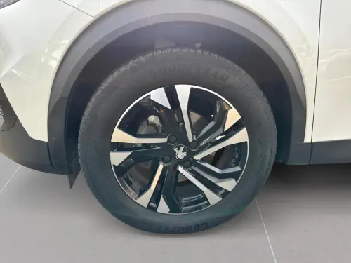 Peugeot 2008 PureTech 130 S&S EAT8 Allure Pack - Photo 8