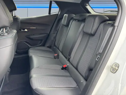 Peugeot 2008 PureTech 130 S&S EAT8 Allure Pack - Photo 15