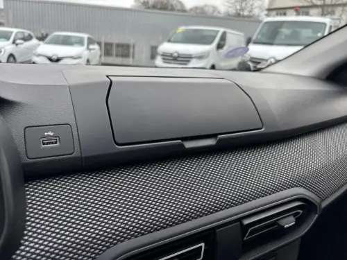 Dacia Sandero ECO-G 100 Expression - Photo 19