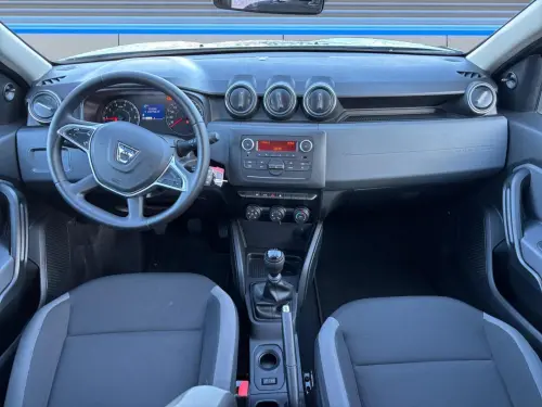 Dacia Duster TCe 90 FAP 4x2 Essentiel - Photo 11