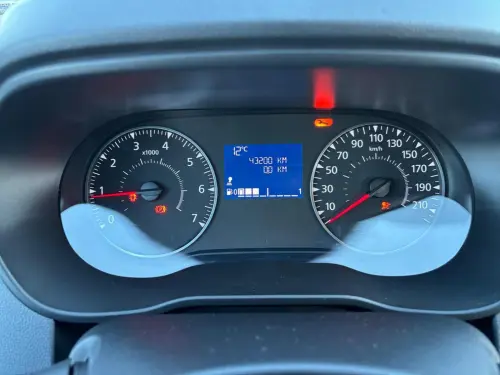 Dacia Duster TCe 90 FAP 4x2 Essentiel - Photo 13