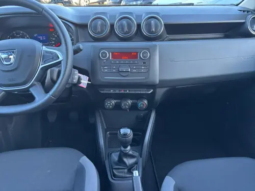 Dacia Duster TCe 90 FAP 4x2 Essentiel - Photo 14