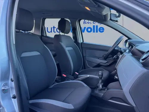 Dacia Duster TCe 90 FAP 4x2 Essentiel - Photo 16