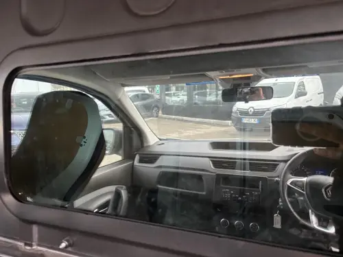 Renault Kangoo BLUE DCI 95 - 22 CONFORT - Photo 21