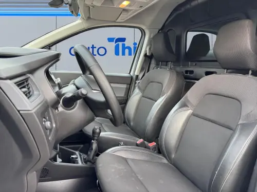 Renault Kangoo BLUE DCI 95 - 22 CONFORT - Photo 9