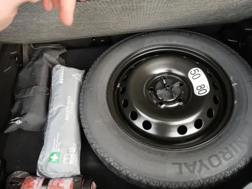 Renault Captur E-Tech 145 - 21B R.S. Line - Photo 18