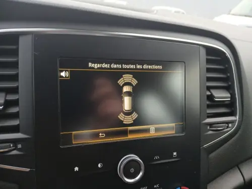 Renault Megane Mégane IV Berline TCe 115 FAP Business - Photo 20